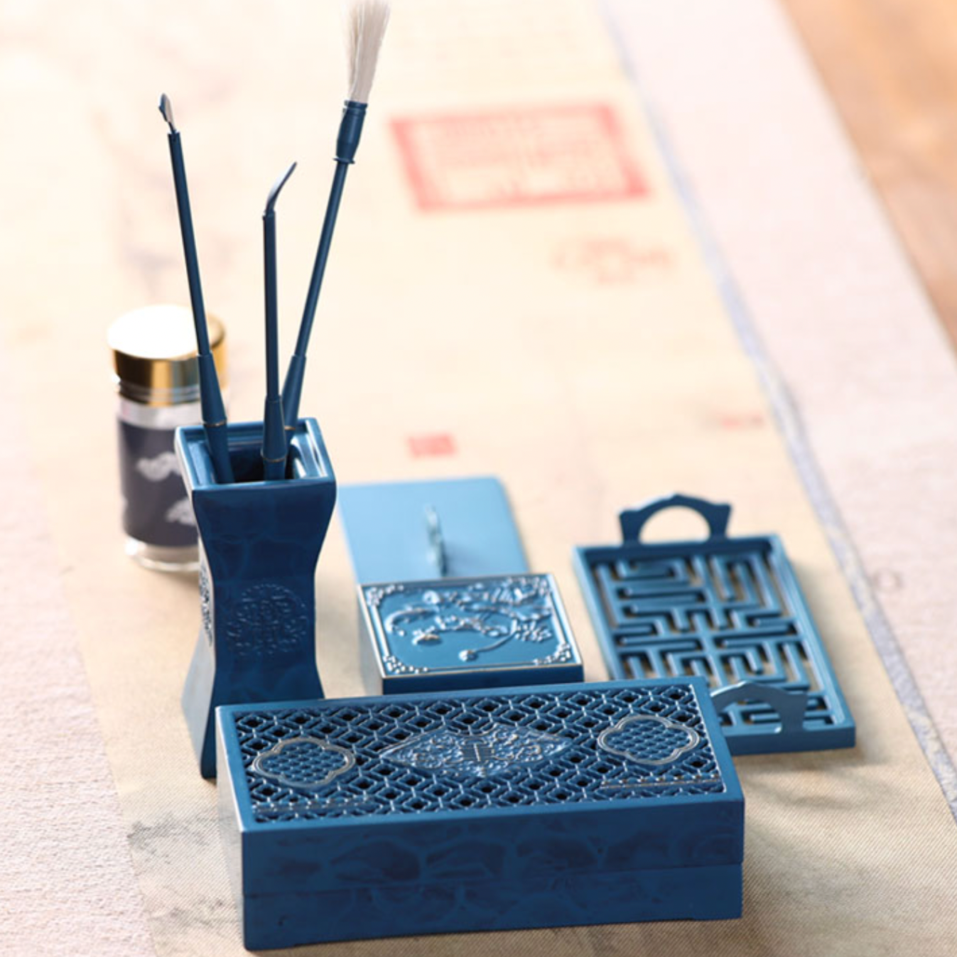 Zen Aura Legacy Collection: Pure Brass Blue-Printed Incense Set